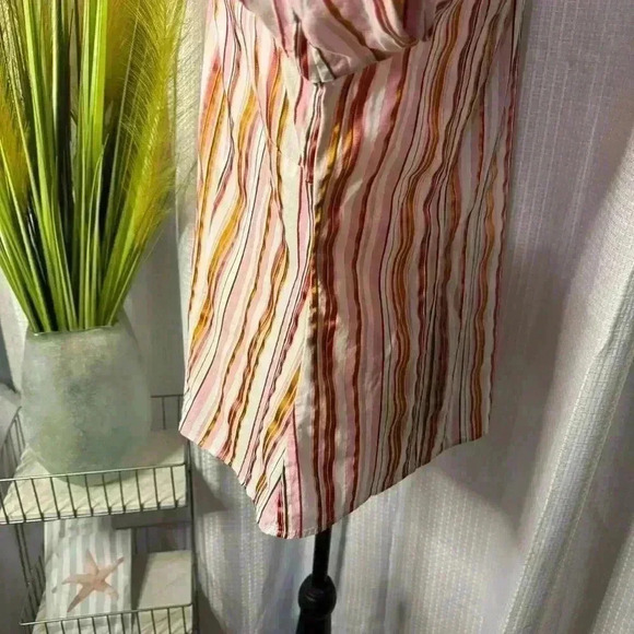 Chicos Women’s 3 US XL Pink Gold Shimmer Striped Long Sleeve Button Down Top - Picture 8 of 15
